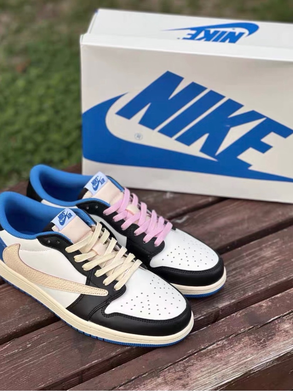 💕💕Fragment Design x Travis scott x Air Jordan 1 Retro Low